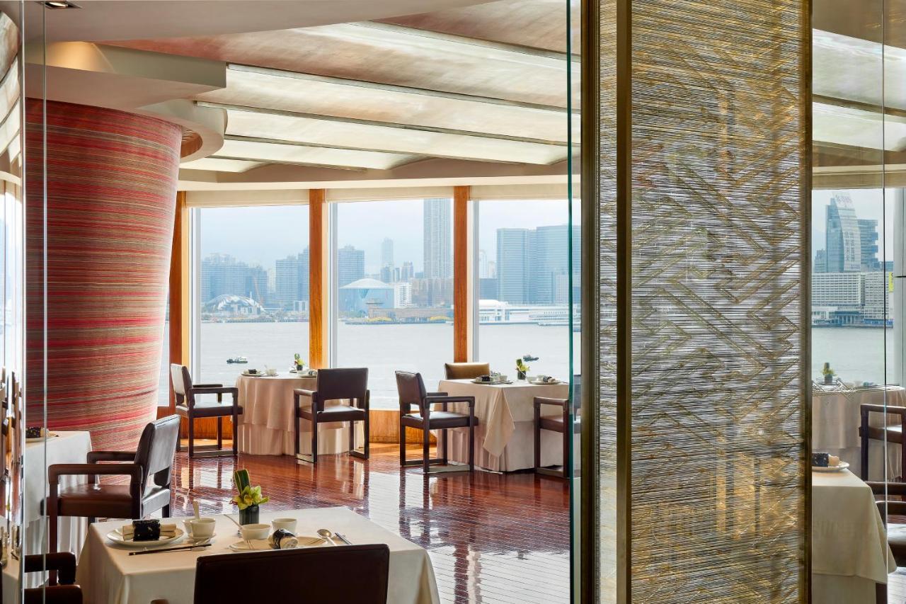 Four Seasons Hotel Hong Kong Esterno foto
